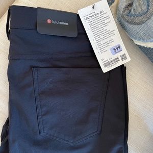 Men's, black Lululemon ABC slim pant 31 x 30"L, NWT, Never worn,